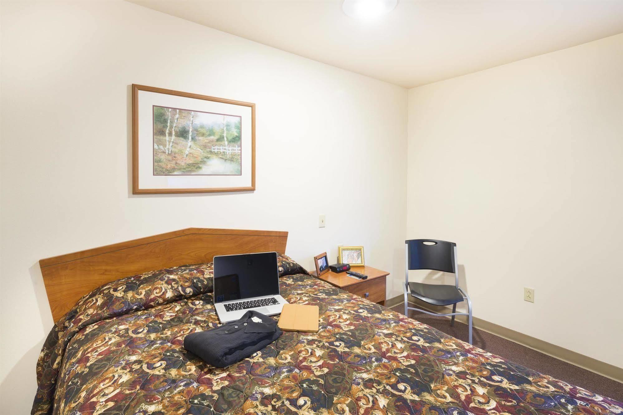 Extended Stay America Select Suites - Wichita - South Exterior foto